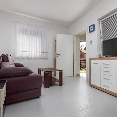 Apartments Smaila 1729 Pula Exterior foto